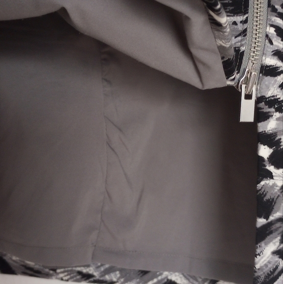 Talbots Woman Paintbrush Zip-Front Pencil Skirt Size 18W - Picture 6 of 10